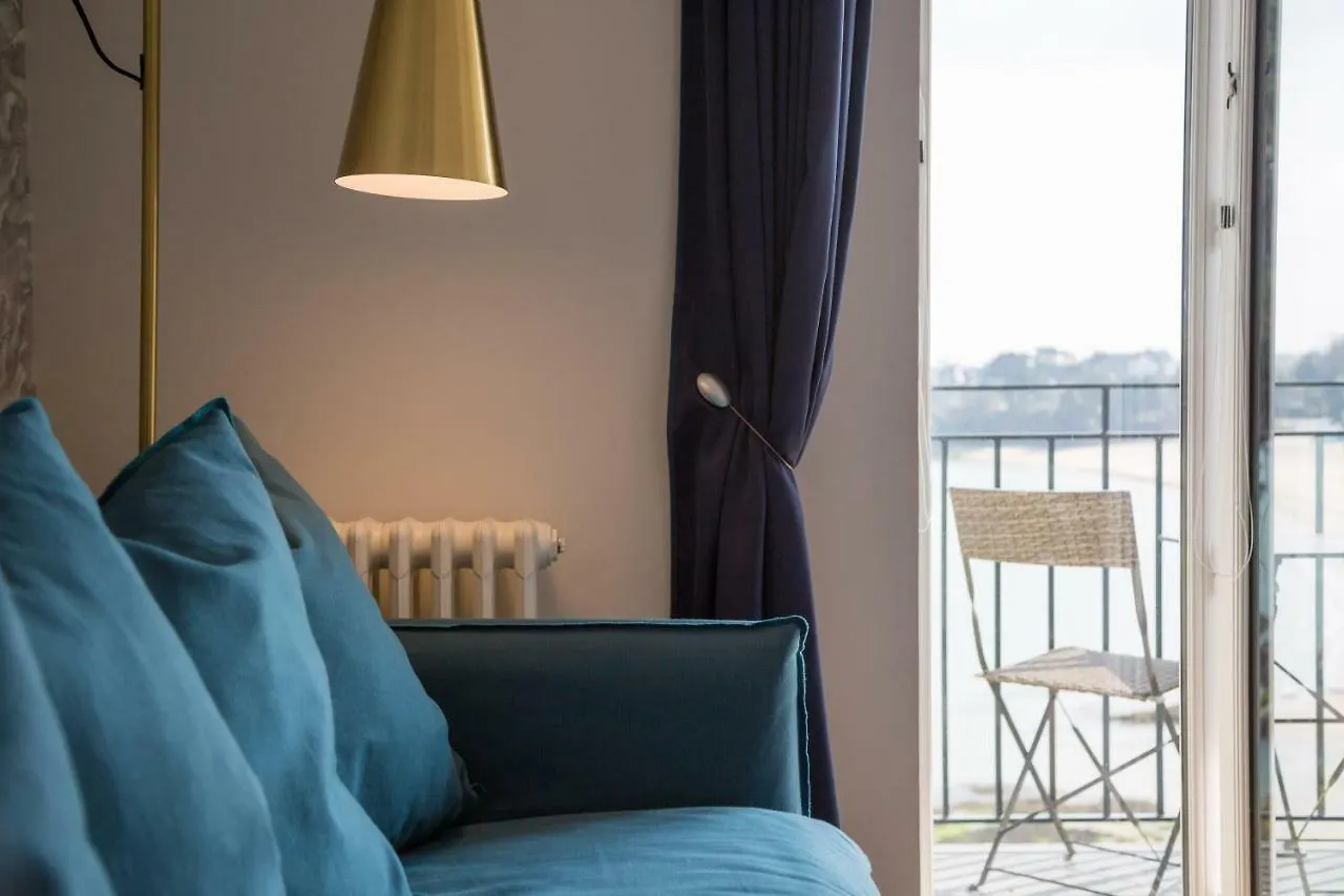 ****  Restaurant Hotel Didier Méril Dinard Francia